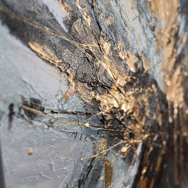 Goldene Details auf abstrakter Acrylmalerei mit Bär