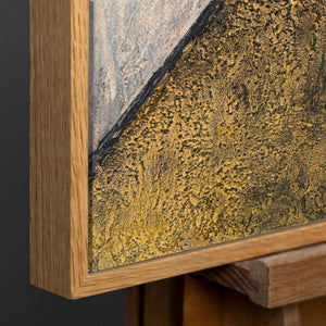 Natürlicher Holzrahmen mit warmer 
Maserung und modernem Design