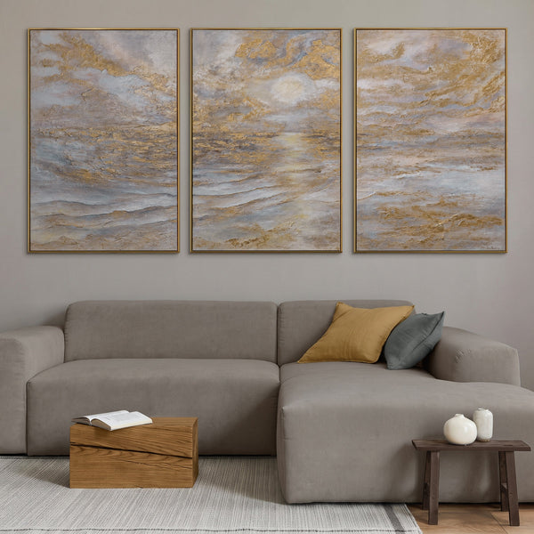 „Meeresleuchten“ – Handgemaltes Küsten-Triptychon mit goldenem Rahmen