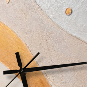 Handgemalte originelle Wanduhr mit floraler Abstraktion – 35×35 cm