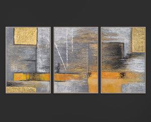 „Goldene Abstraktion“ – Modernes Triptychon mit plastischer Goldstruktur
